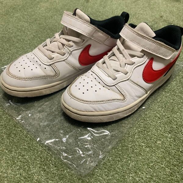 NIKE スニーカー 22センチ