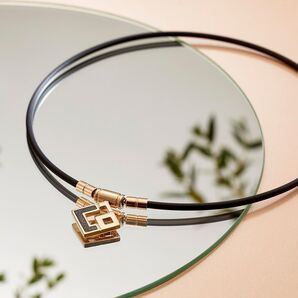 コラントッテ TAO ネックレス スリム AURA ブラック×ゴールド ネックレス Colantotte ブラックラメ