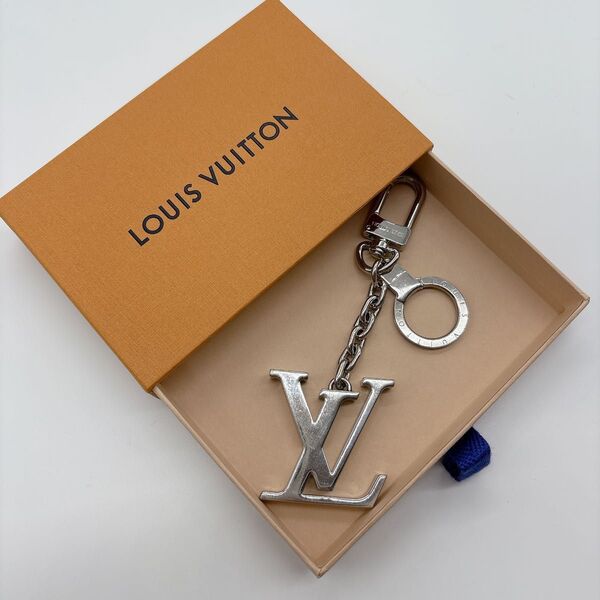 Louis Vuitton ポルトクレ イニシャル キーホルダー キーリング LVロゴ シルバー キーリング ルイヴィトン