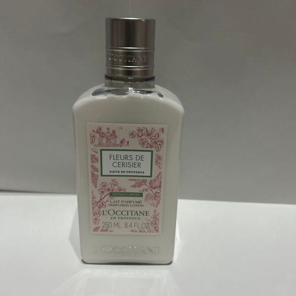 【新品】ロクシタン ホワイトマスカットチェリーブロッサムボディミルク 250ml