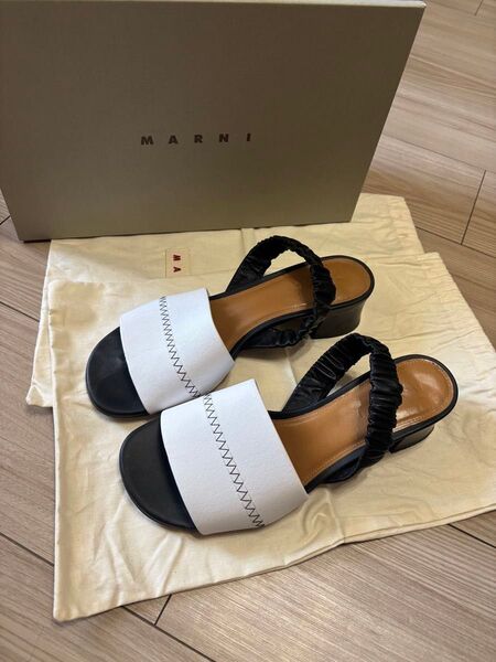 MARNI マルニ サンダル ホワイト ブラック 38 レディース 黒 ブラック ホワイト 白