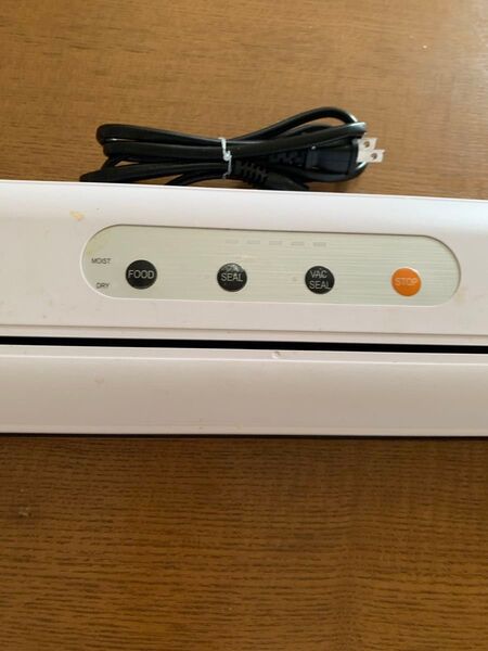 食品の鮮度を保つための**真空パック機(フードシーラー、バキュームシーラー)