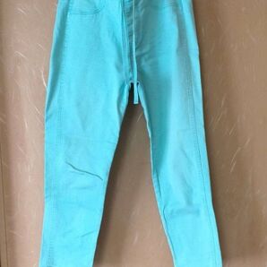 ミントグリーン ストレッチパンツ レディース