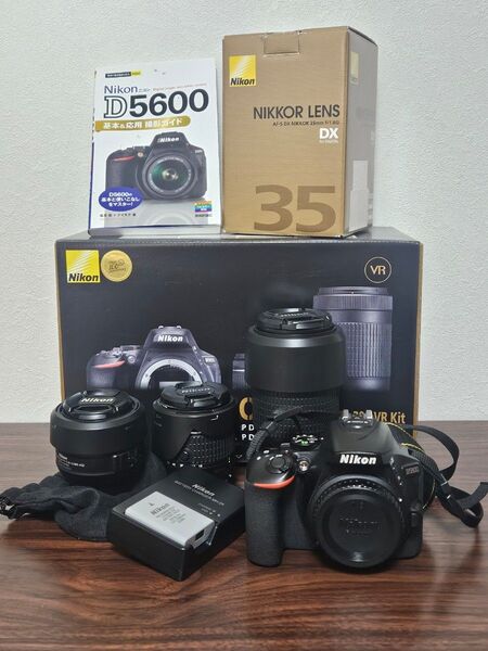 Nikon D5600 ダブルズームキット Nikon AF-S DX NIKKOR 35mm f/1.8G 単焦点レンズ