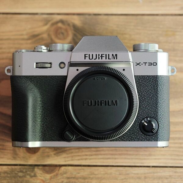 FUJIFILM X-T30 ボディ(シルバー)/セット割