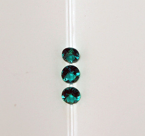  free shipping . price Colombia emerald loose 