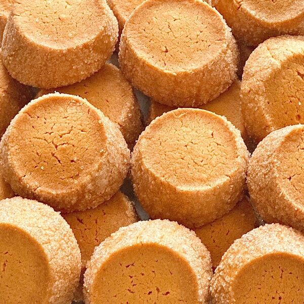 濃厚バターのディアマンクッキー 厚焼きクッキー 16枚 よつ葉バター 手作りお菓子 食べ応え抜群 手作りクッキー 焼菓子