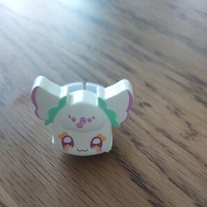 プリキュア ぷりるん 指輪 ガチャ