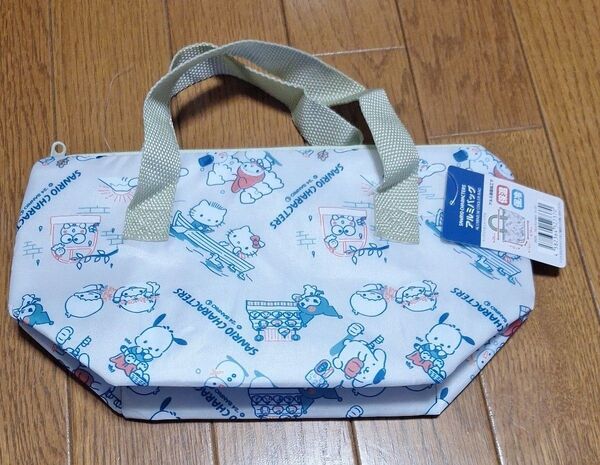 未使用 サンリオキャラクターズ HELLO KITTY アルミバッグ 保冷バッグ