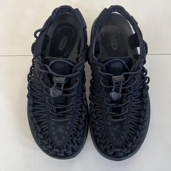 KEEN キーン ユニーク サンダル 黒 23.5cm