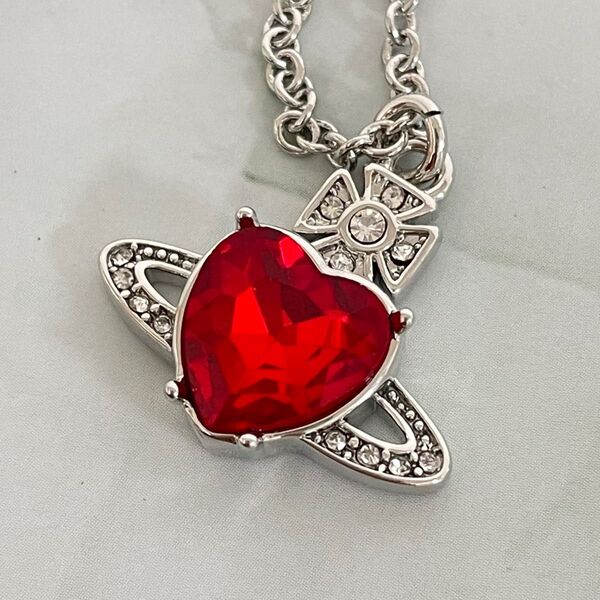 Vivienne Westwood ハートネックレス