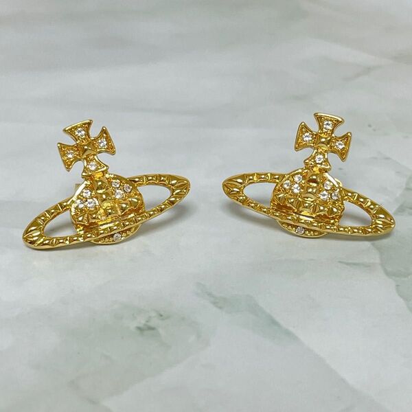 Vivienne Westwood オーブピアス ゴールド