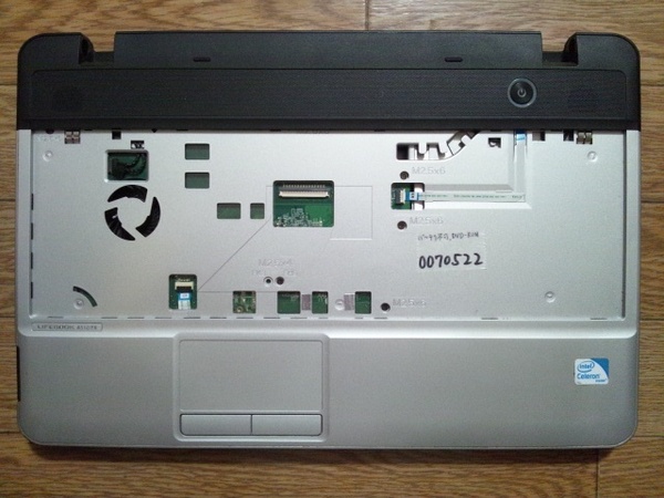 LIFEBOOK A512/FX Celeron B730下半身(本体)動作確認Junk0070522