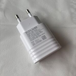 韓国 SOLUM USB Type-C 充電器 ホワイト ACアダプター
