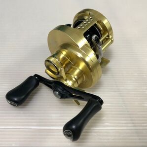 シマノ 15 カルカッタ コンクエスト 200HG 右ハンドル SHIMANO CALCUTTA CONQUEST