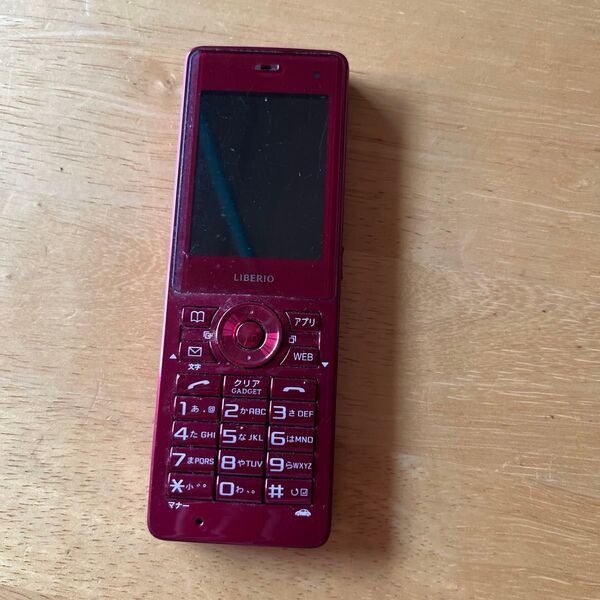 LIBERIO 携帯電話 レッド ジャンク品