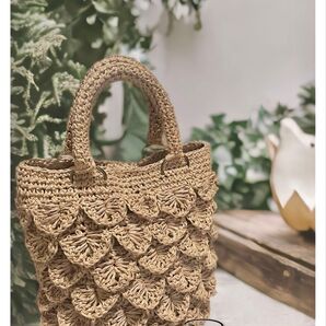 かごバッグ バック ハンドバック ハンドメイド 編み物 かぎ針編み ベイル 夏用バック 松ぼっくり 手作り
