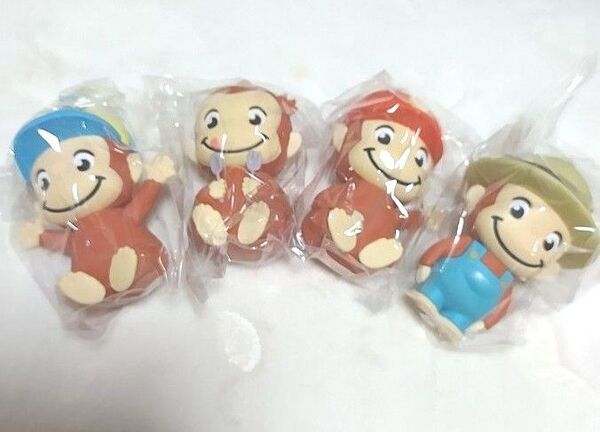 【おさるのジョージ】3D ラバーマスコットキーホルダー 4種セット