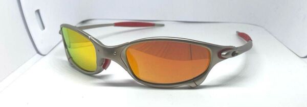 新品未使用 金属製 偏光メタルサングラス シルバー レッドミラーレンズ OAKLEY Juliet風