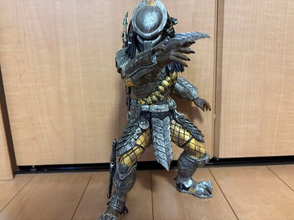 ALIEN VS. PREDATOR プレデターリアルフィギュア