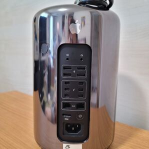 美品 上位モデル Mac Pro Xeon/32GB/SSD1TB/D500