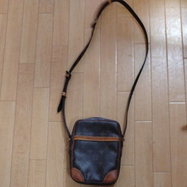 LOUIS VUITTON ルイヴィトン ショルダーバッグ アマゾン モノグラム