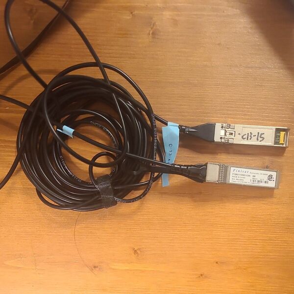 SFP+ケーブル10gbps光ケーブル
