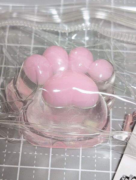 にゃんちゃんぷにぷる肉球ビニールポーチ入りクリアキーホルダー★ピンク