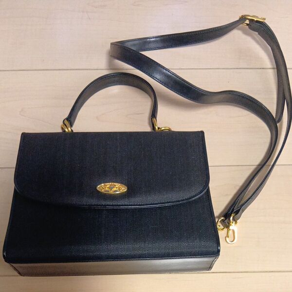 「GENUINE HORSE HAIR」 黒 ショルダーバッグ レザー、馬毛 2way