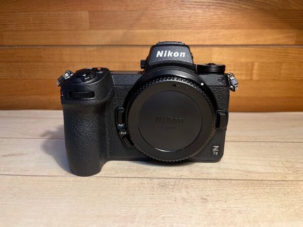 【美品】Nikon Z 7II ミラーレス一眼カメラ