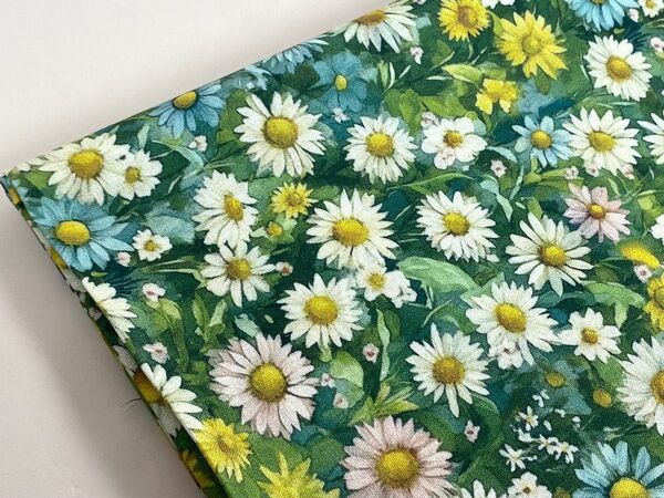 USAシーチング綿100%生地幅110cm×100cm.菊花.9175