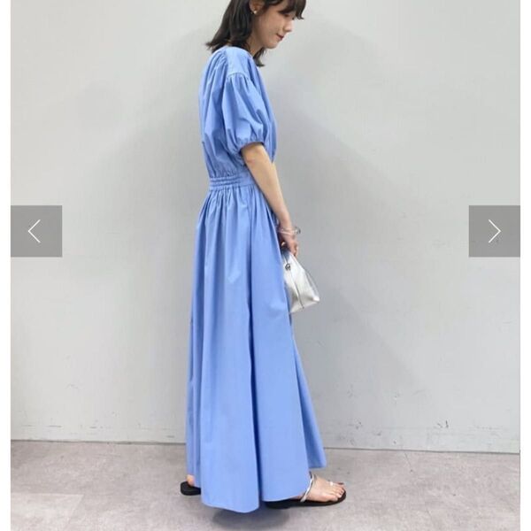 新品 【Loungedress】Vネックギャザーワンピース S ブルー ロングワンピース ウエストシャーリング 半袖ワンピース