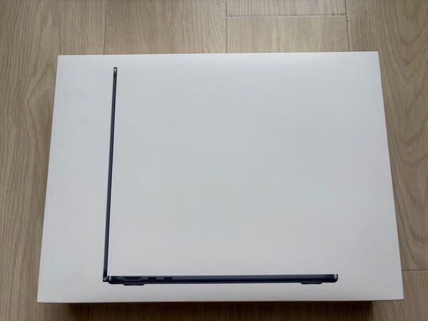 【ほぼ未使用品】MacBook Air 13.6インチ 2024年モデルM3 8GB・SSD256GB