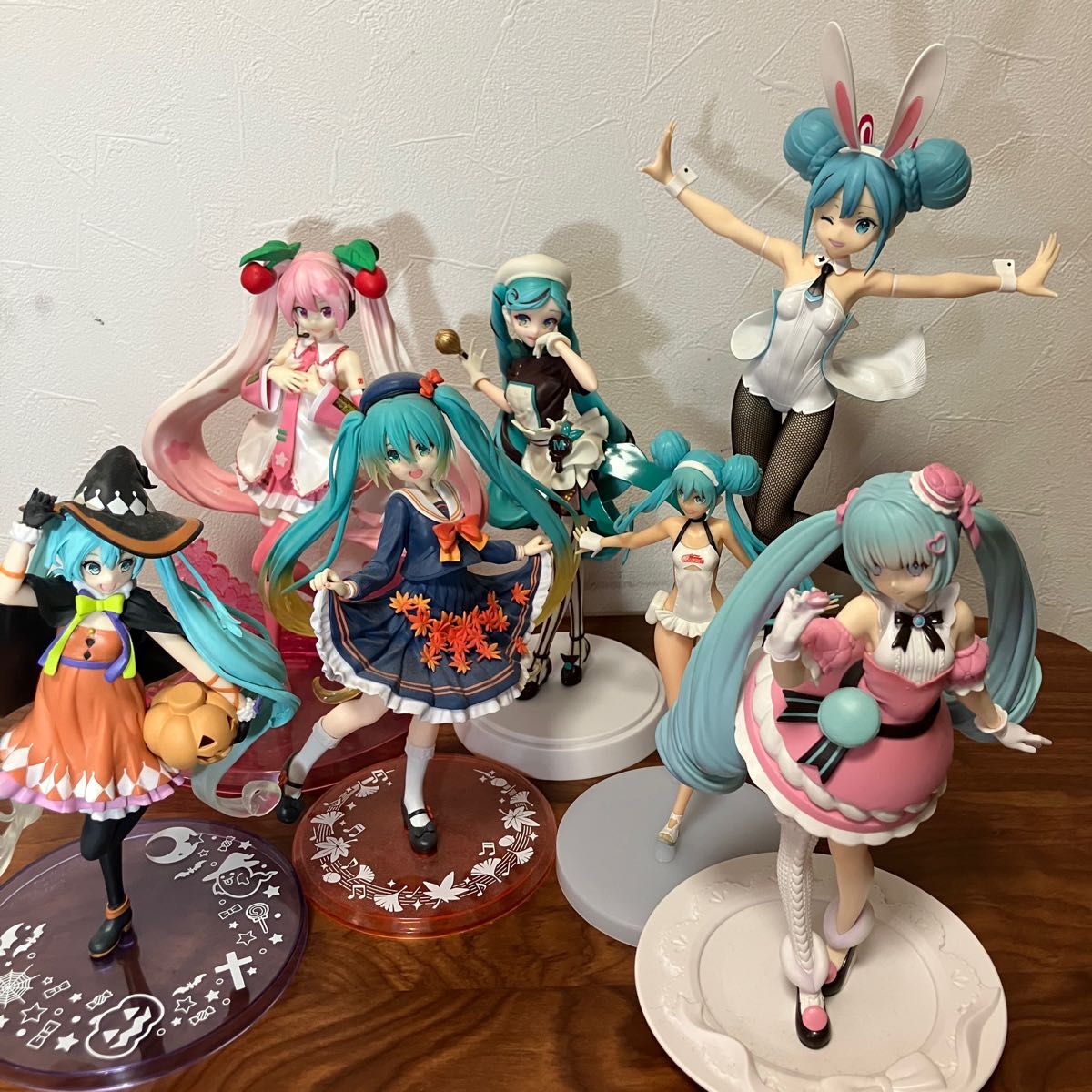 初音ミク フィギュア 7体 まとめ売り 1 初音ミク フィギュア 7体 まとめ売り|Yahoo!フリマ(旧PayPay
