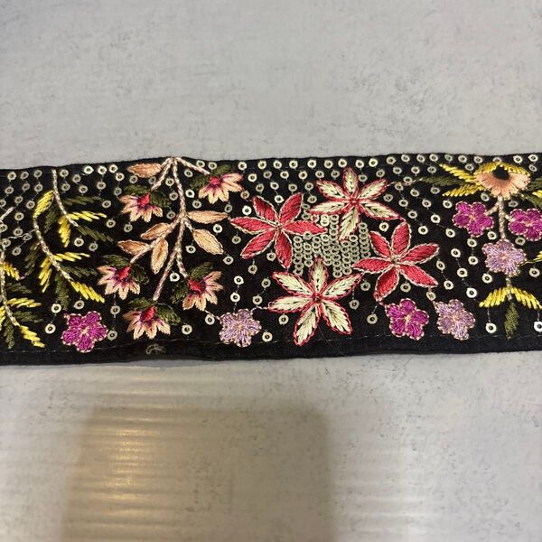 A24インド刺繍リボン50cm 刺繍が綺麗ラストまとめ割あり同梱歓迎 ハンドメイド和装着物帯襟