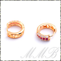 [EARRING] Gold Plated luxury Ring Pierce ホワイト & ピンク 3ライン クリスタル CZ ゴールド リング ピアス φ16x5mm 【送料無料】_画像3