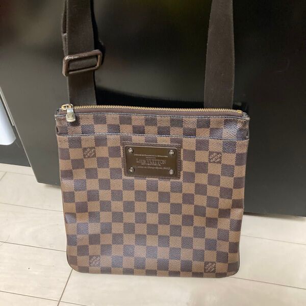 LOUIS VUITTON ルイヴィトン ダミエ エヌベ ポシェット フラット ブルックリン ショルダーバッグ 斜め掛け ブランド