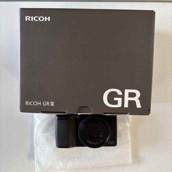 RICOH GRⅢ GR3 展示品 新品未使用 コンパクトデジタルカメラ