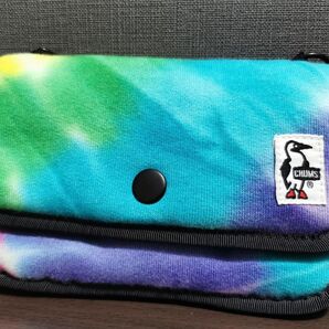 CHUMS(チャムス)現在カラー レインボー柄 ミニショルダーバッグ 小物ポーチ