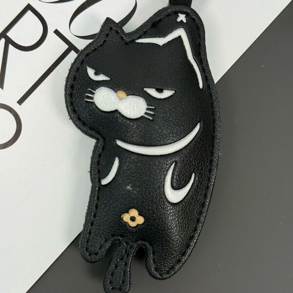ぶさかわ つまみ猫キーホルダー バックチャーム 猫 黒猫 可愛い ブラック