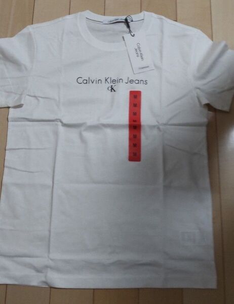 2【激安送料込み】新品未使用Calvin klein Jeansカルバンクライン白TシャツMサイズ