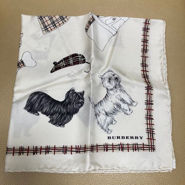 バーバリー シルク100% ノバチェック テリア 犬ハンカチ スカーフ BURBERRY
