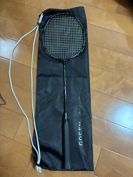 ゴーセン グラビタス9.5SX バドミントンラケット