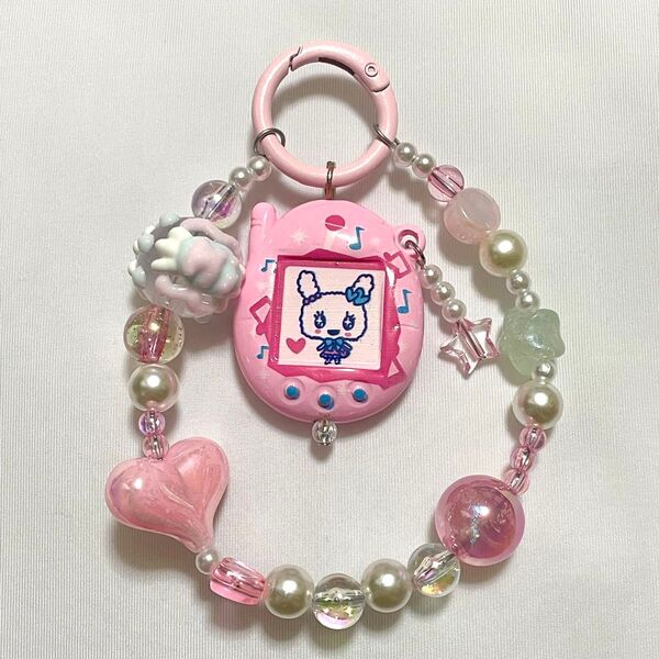 ★088★ ハンドメイド handmade キーホルダー たまごっち ピンク ゆめかわカラー ハート 可愛い キラキラ