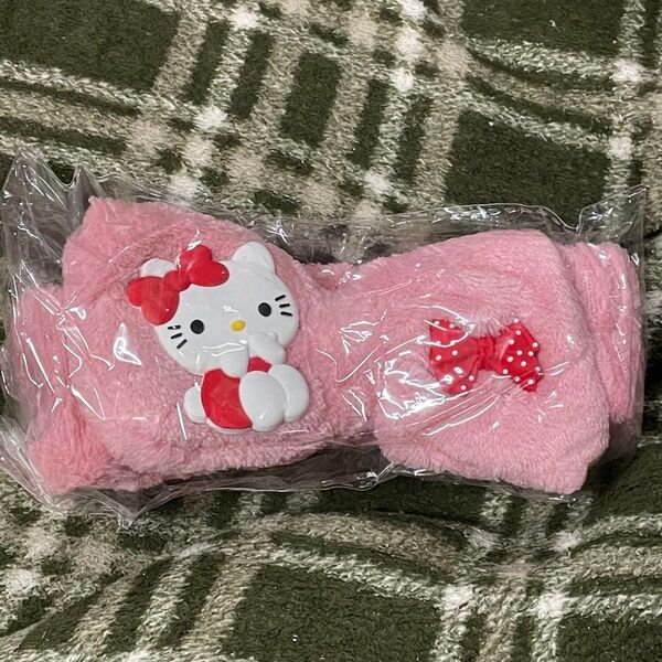 ハローキティ サンリオ ヘアバンド りぼん ピンク ふわふわ 可愛い 白猫 海外輸入