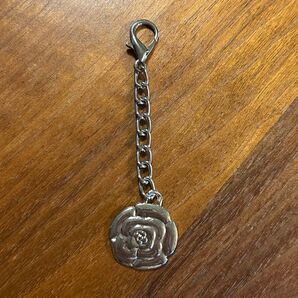 薔薇のチャーム シルバー