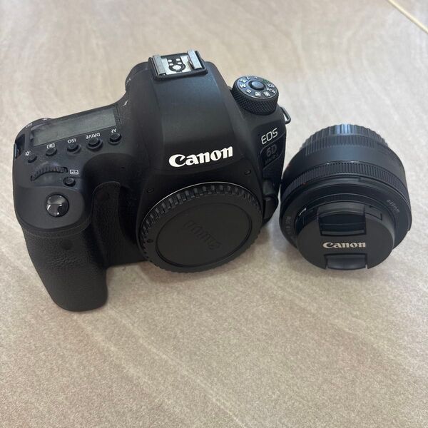 EOS 6D Mark II レンズキット