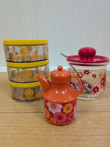 【美品】花柄昭和レトロ3点セット 3段保存容器・砂糖ポット・醤油さし