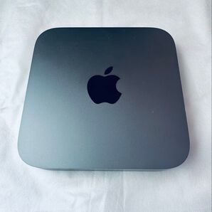 Mac mini 2018 Space Gray 3.6GHz Intel Core i3 本体・電源ケーブル