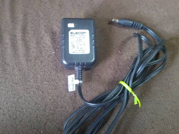 ●ELECOM (エレコム)AC ADAPTER TC10A-050